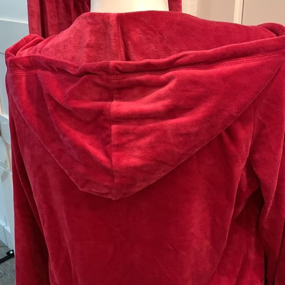 BCBG MAXAZRIA Velour Suit - Picture 6 of 15